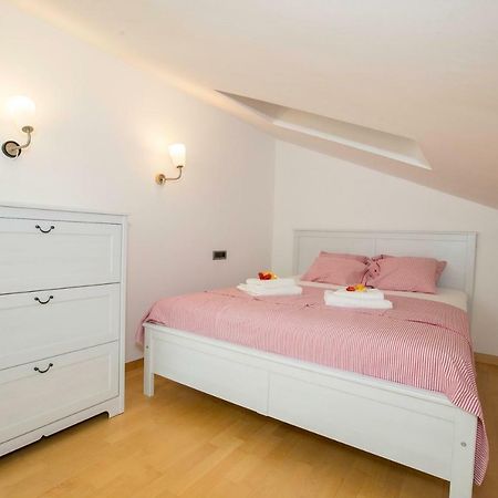 Apartment Sanja Ραμπ Εξωτερικό φωτογραφία